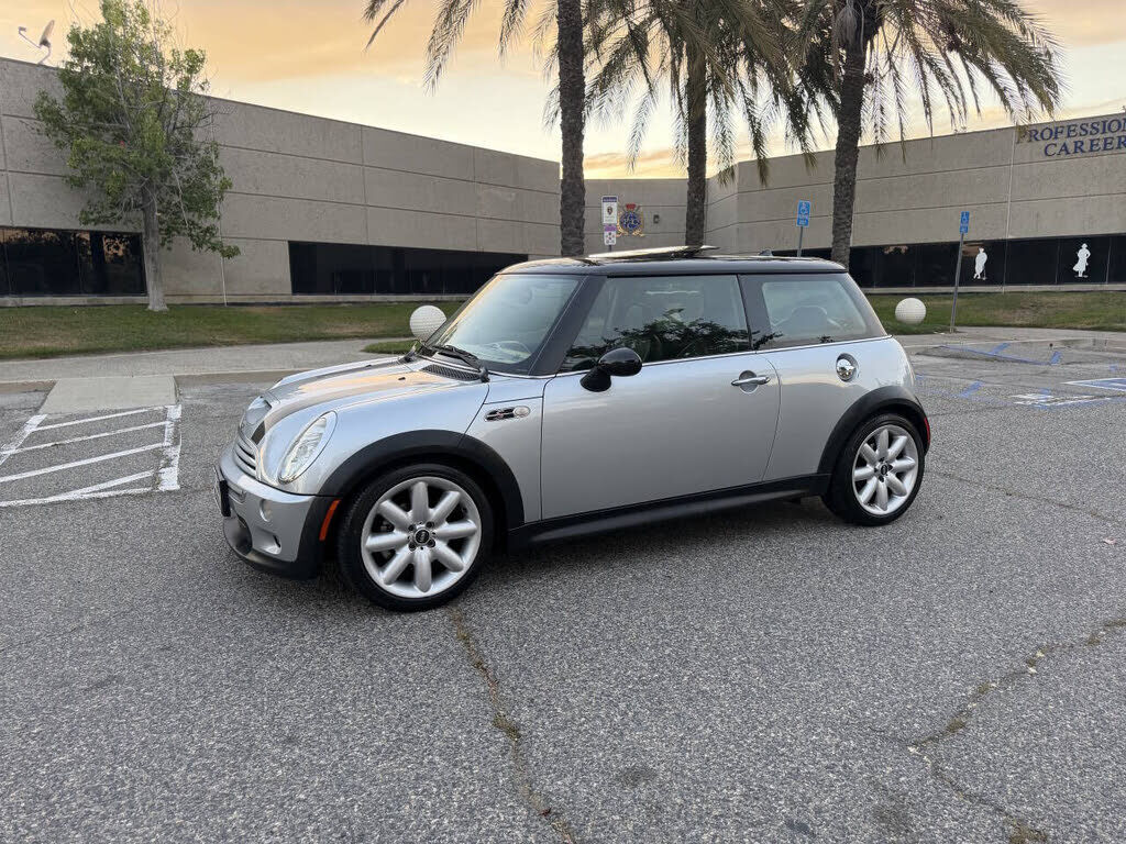 2004 MINI Cooper