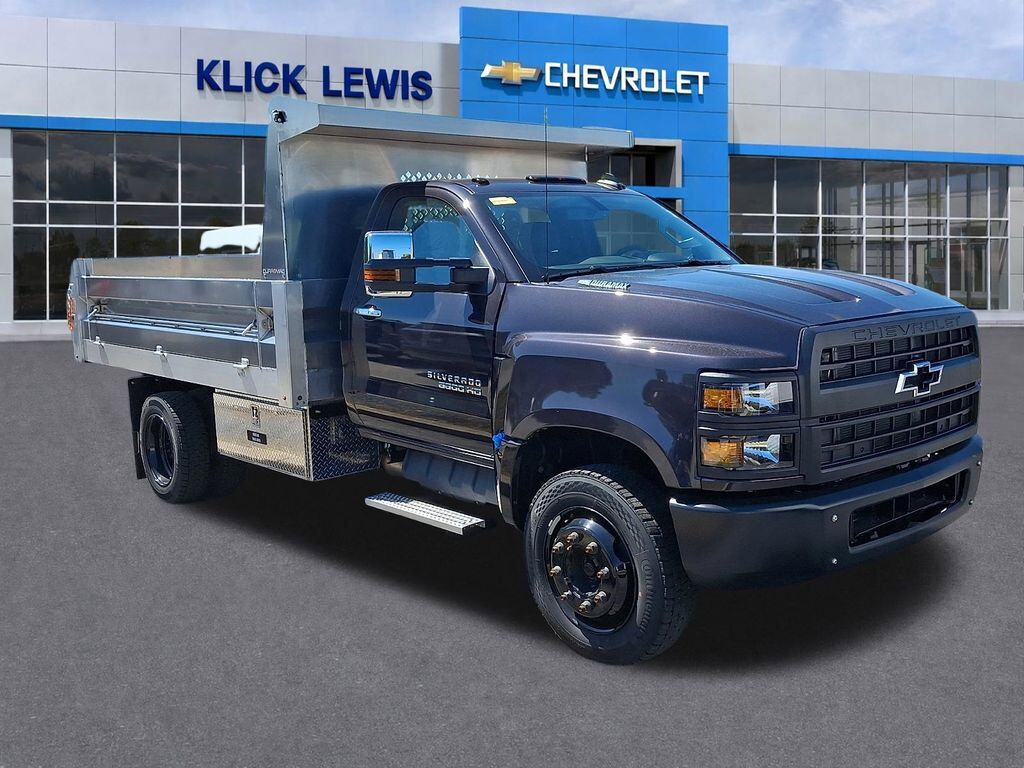 2024 GMC Silverado Medium Duty