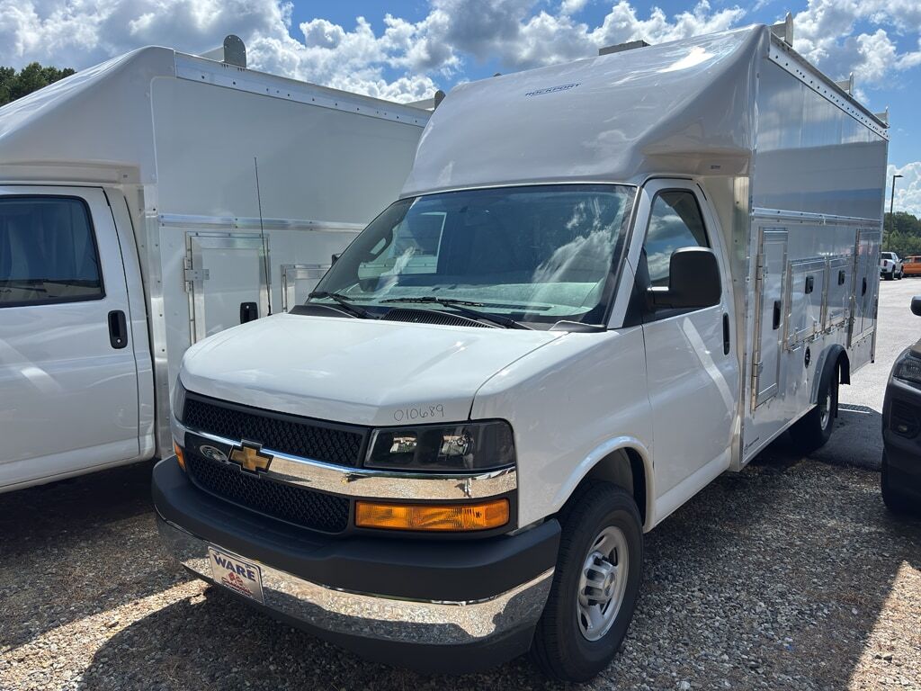 2025 CHEVROLET Express