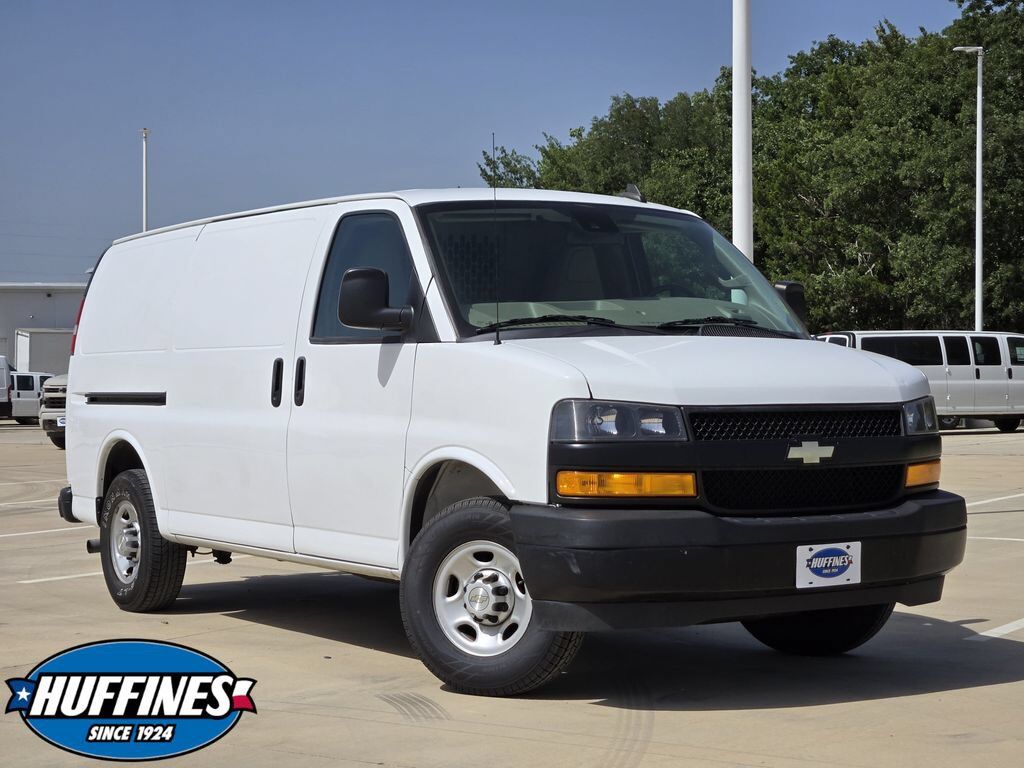 2021 CHEVROLET Express