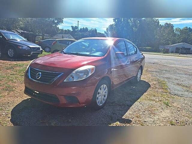 2014 NISSAN Versa