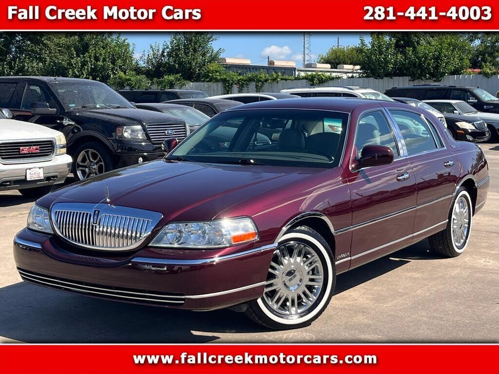 2006 LINCOLN Town Car