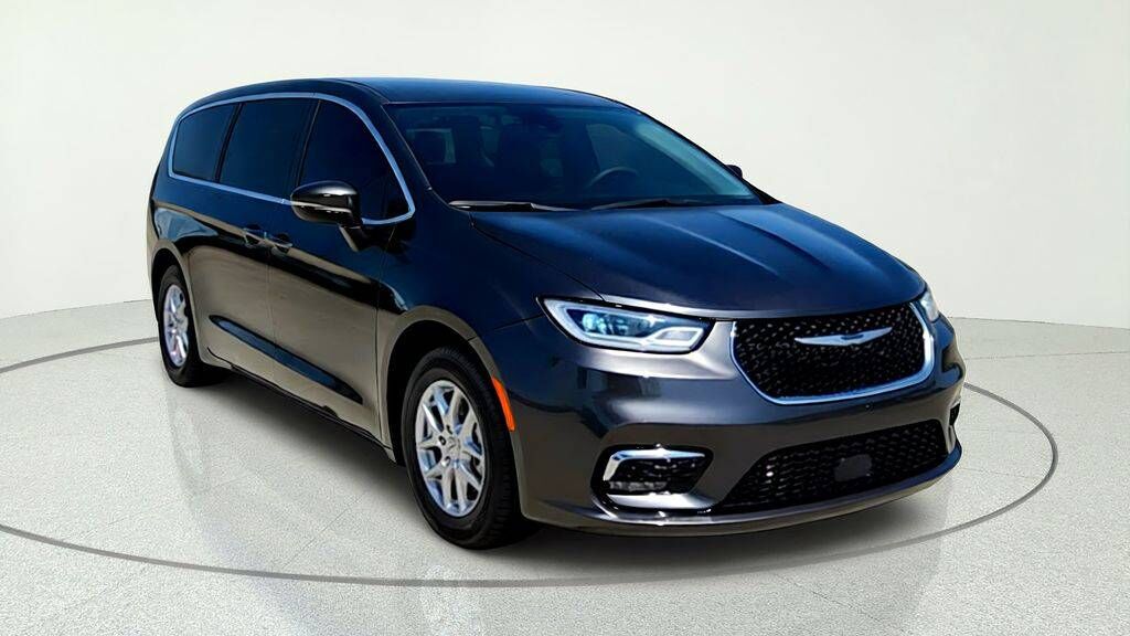 2023 CHRYSLER Pacifica