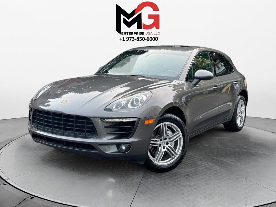 2015 PORSCHE Macan