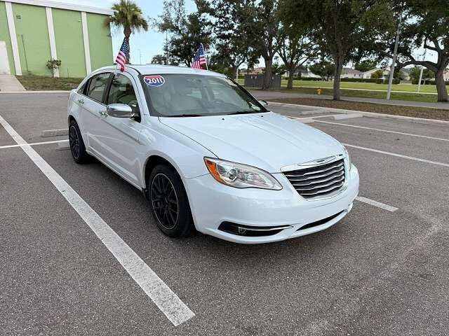 2011 CHRYSLER 200