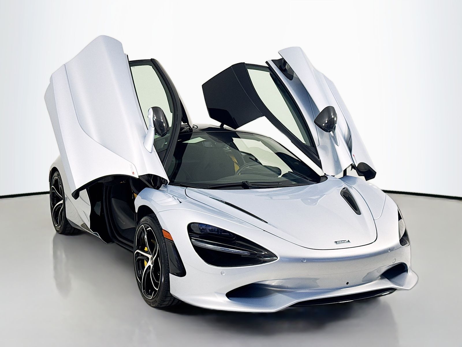2024 MCLAREN 750S