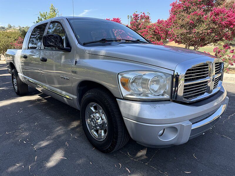 2008 DODGE Ram