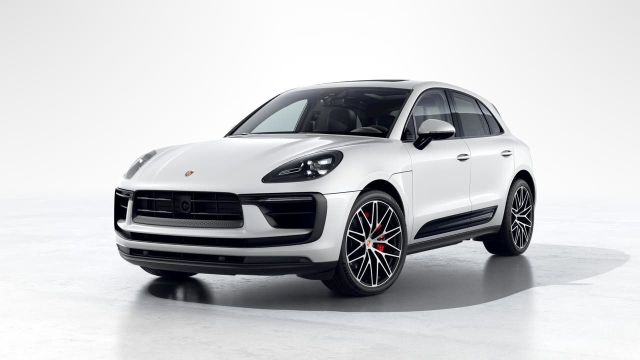 2026 PORSCHE Macan