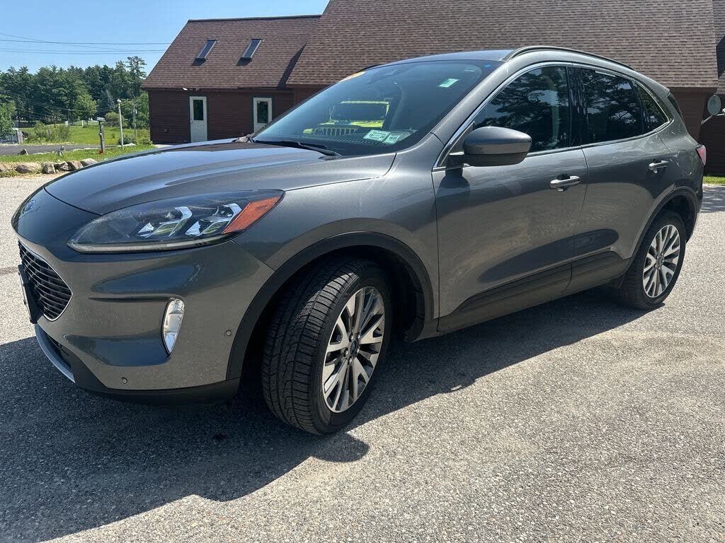 2021 FORD Escape