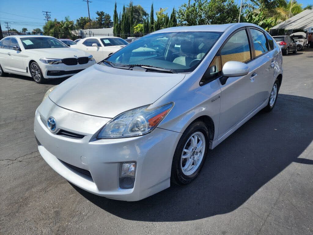 2011 TOYOTA PRIUS