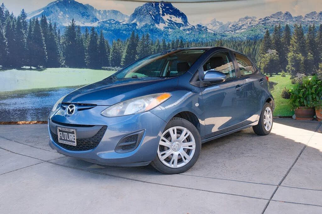 2014 MAZDA Mazda2
