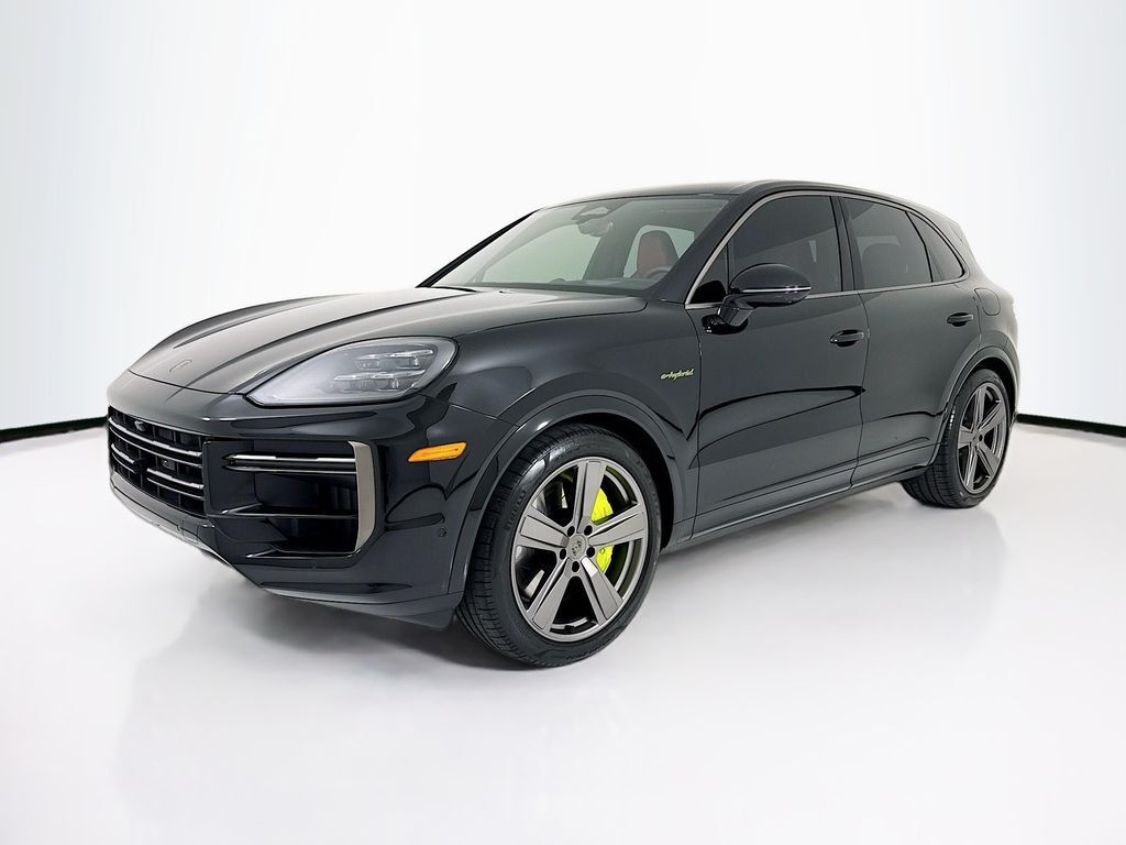 2026 PORSCHE Cayenne