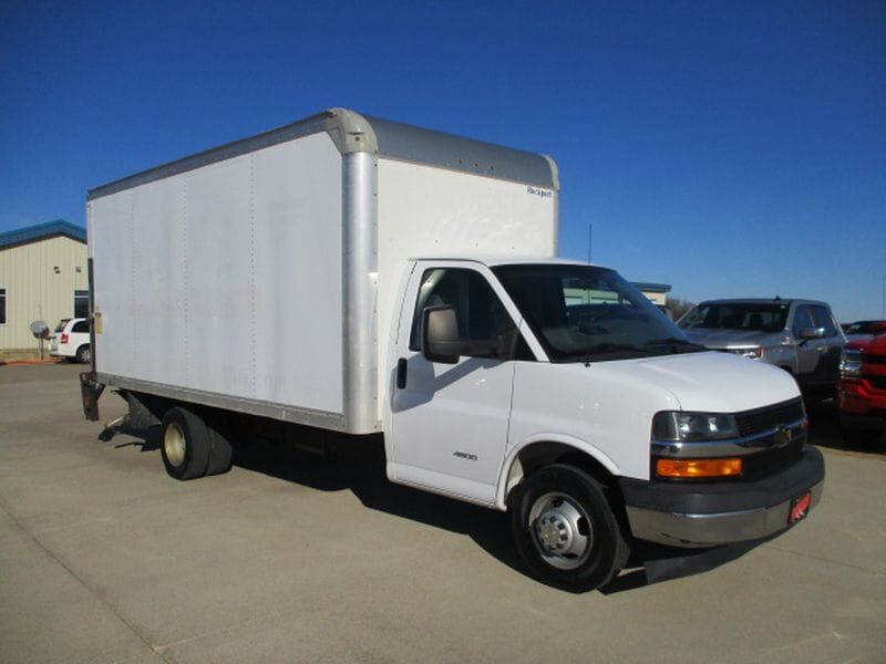 2017 CHEVROLET Express