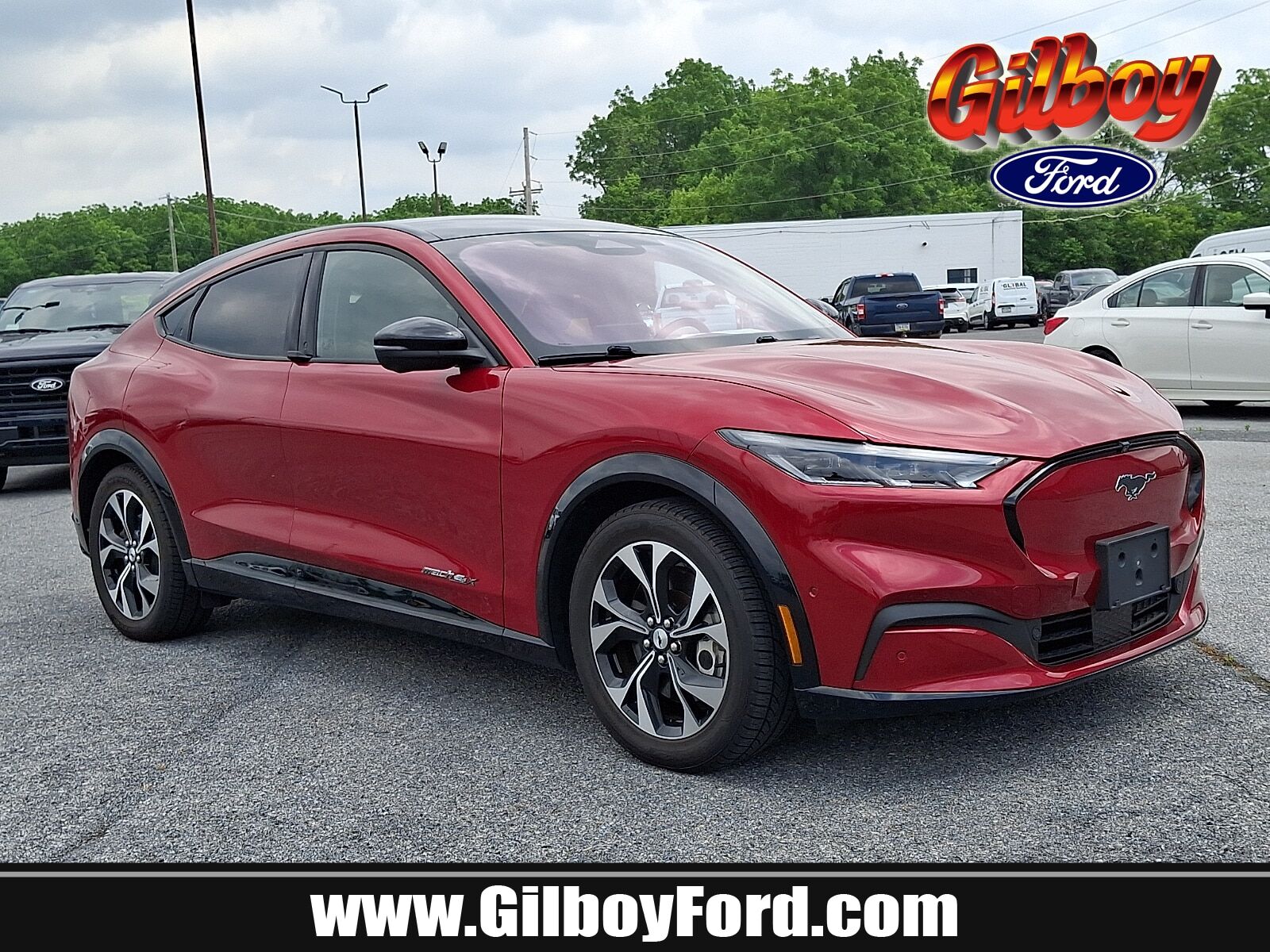2021 FORD Mach-E