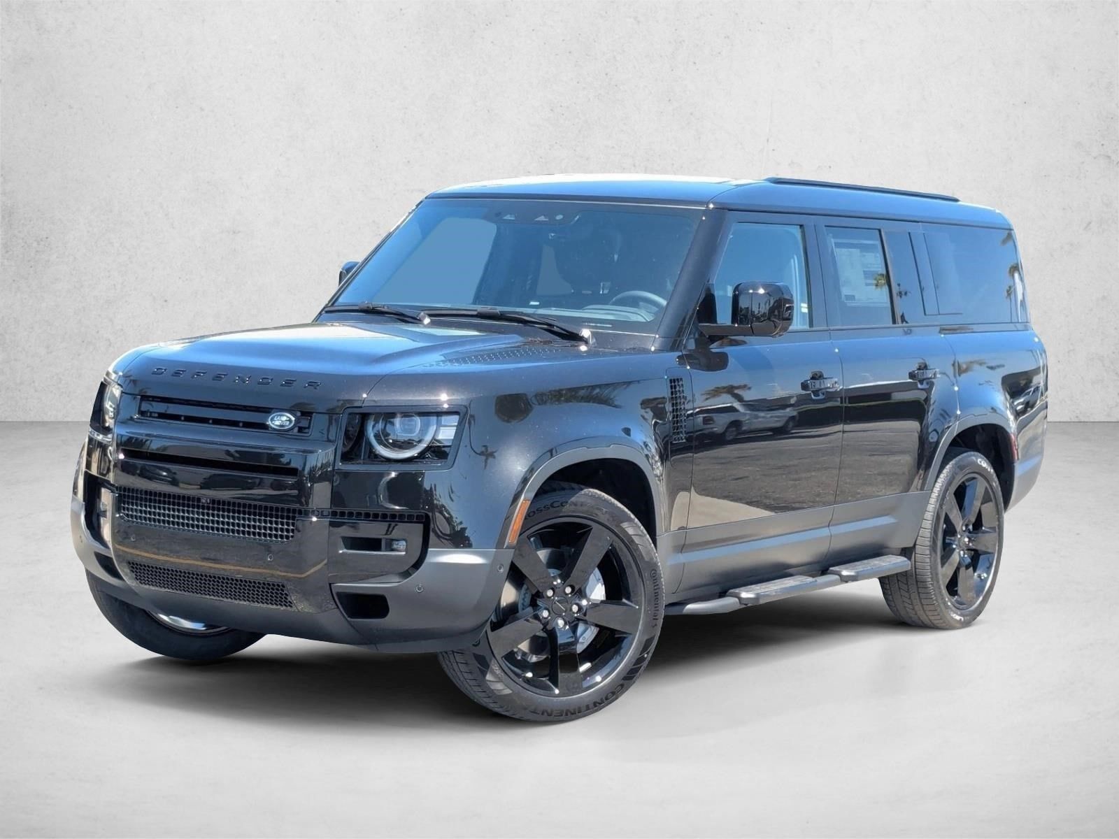 2026 LAND ROVER Defender