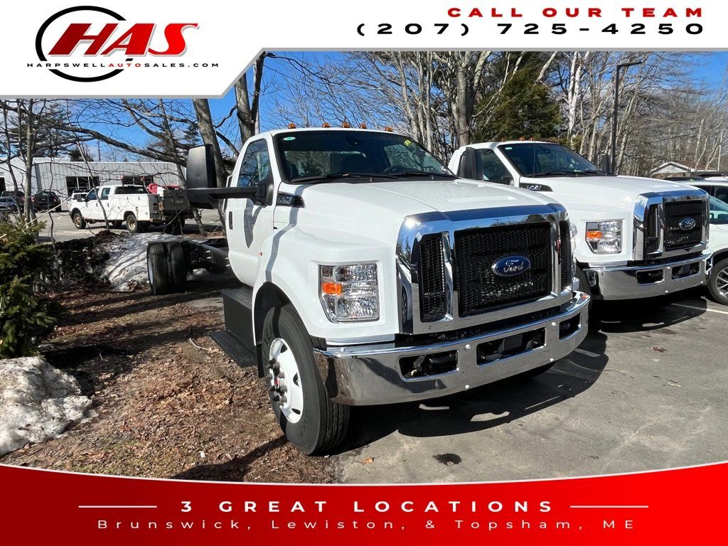 2025 FORD F-750