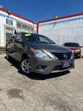 2017 NISSAN Versa