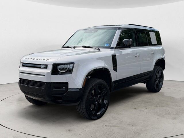 2026 LAND ROVER Defender