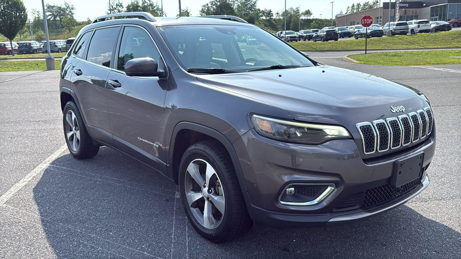 2021 JEEP Cherokee