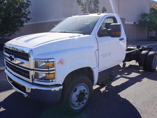 2024 GMC Silverado Medium Duty