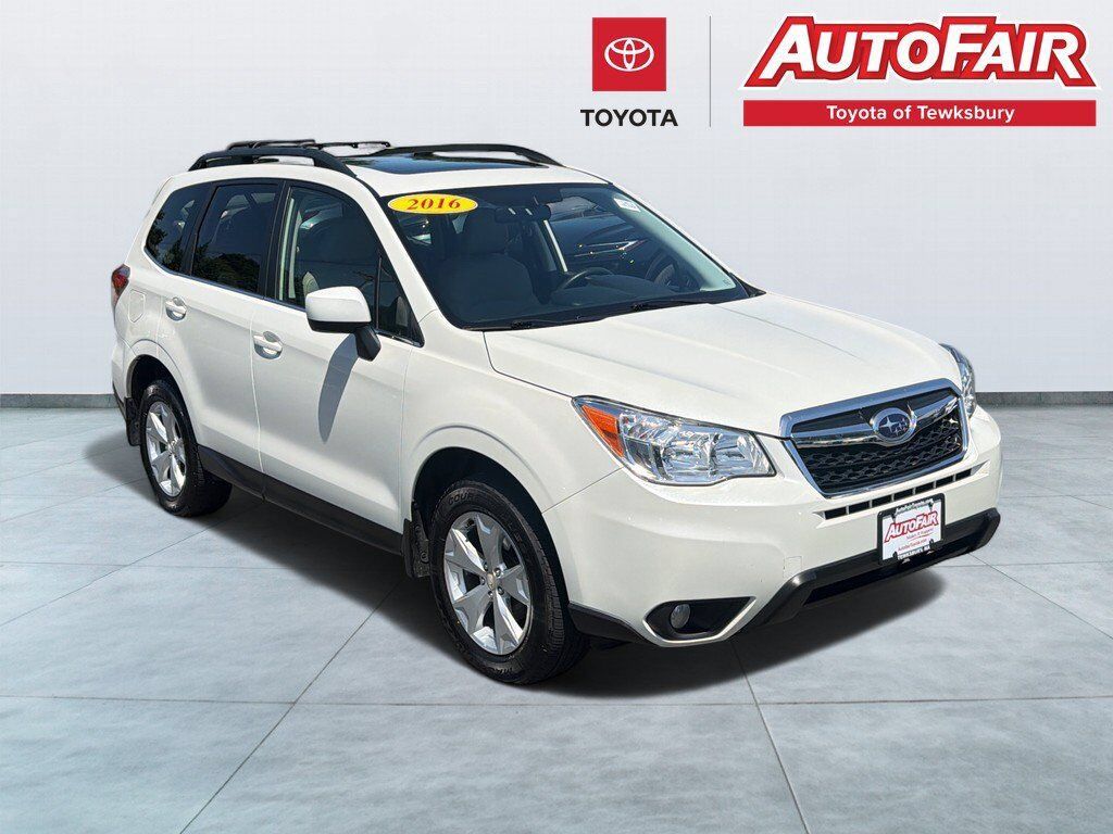 2016 SUBARU Forester