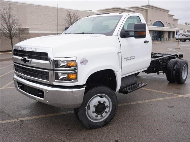 2024 GMC Silverado Medium Duty