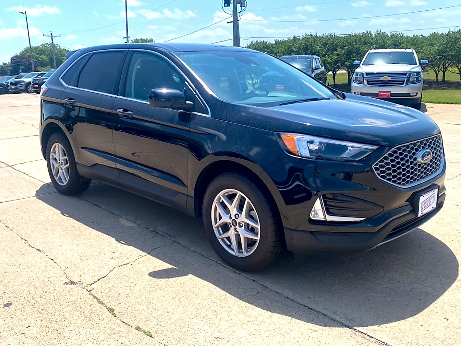 2023 FORD Edge