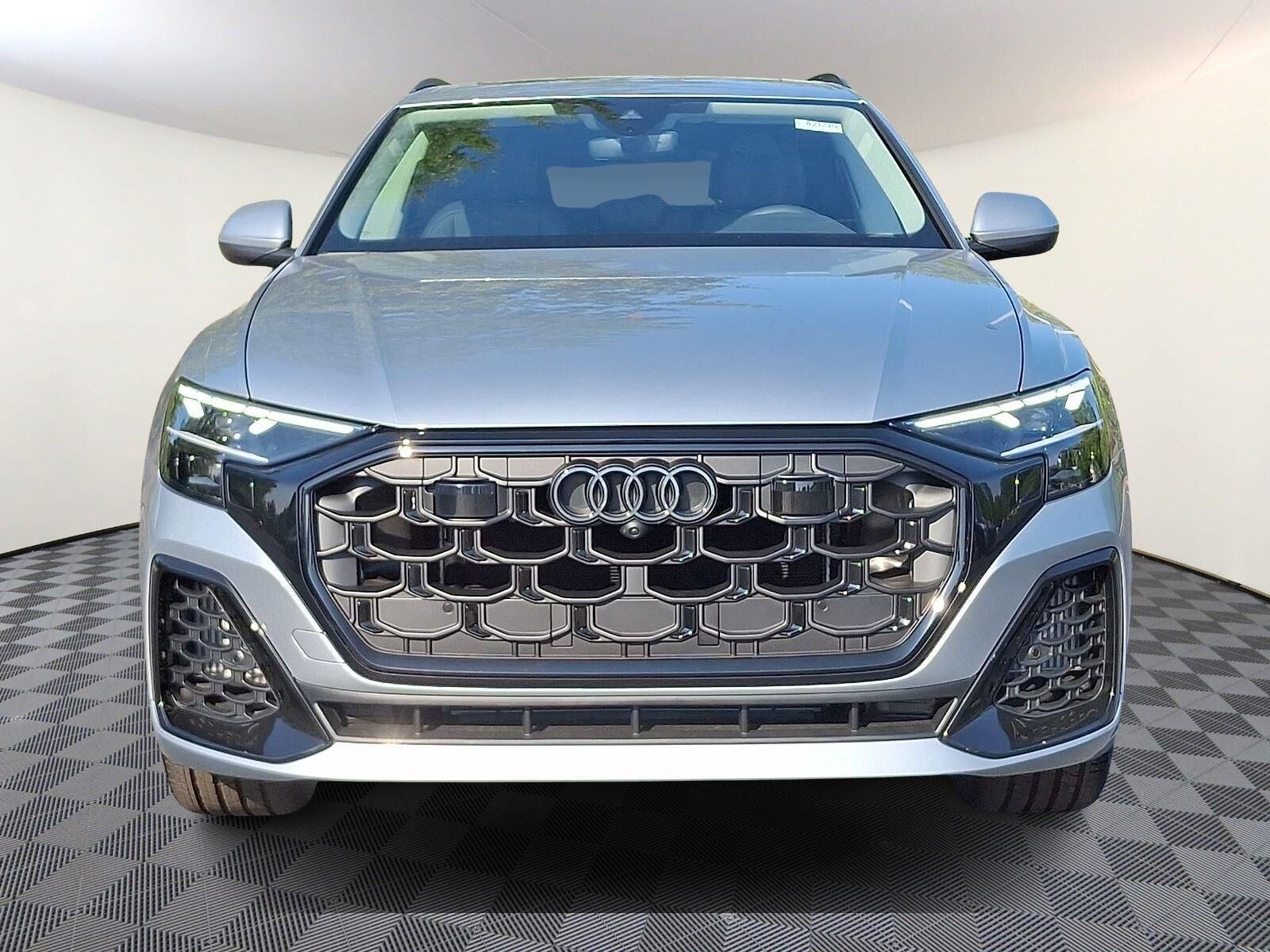 2026 Audi Q8