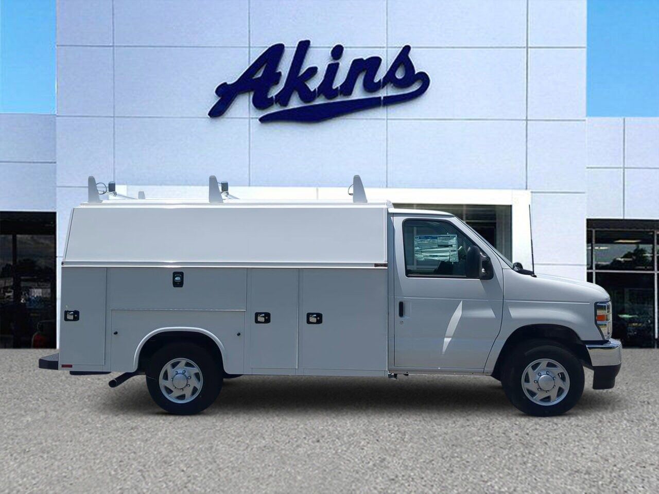 2026 FORD E-350