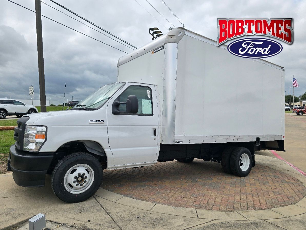 2026 FORD E-450