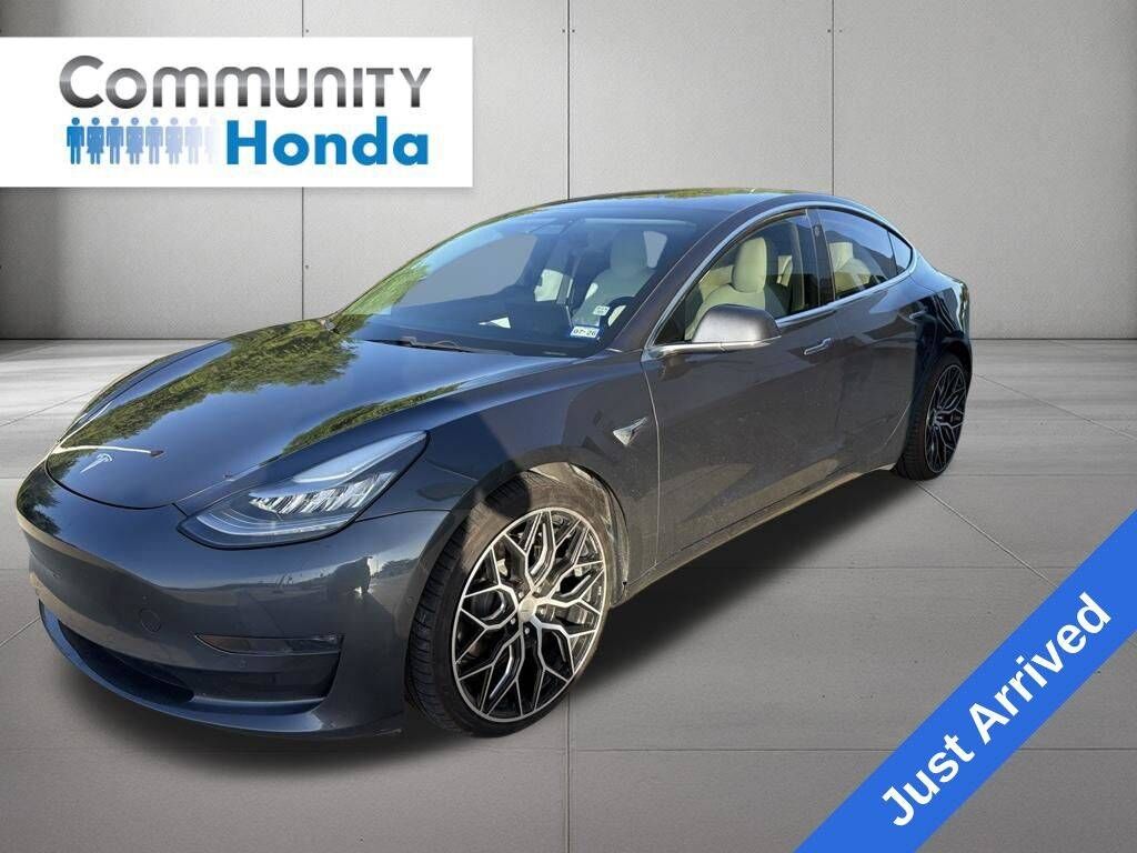 2018 TESLA Model 3