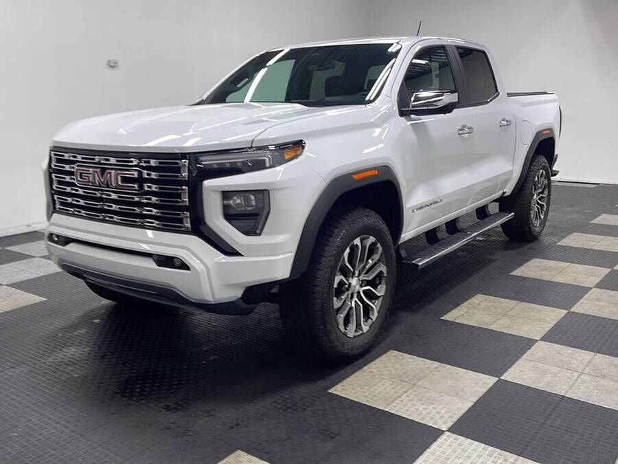 2026 GMC Canyon
