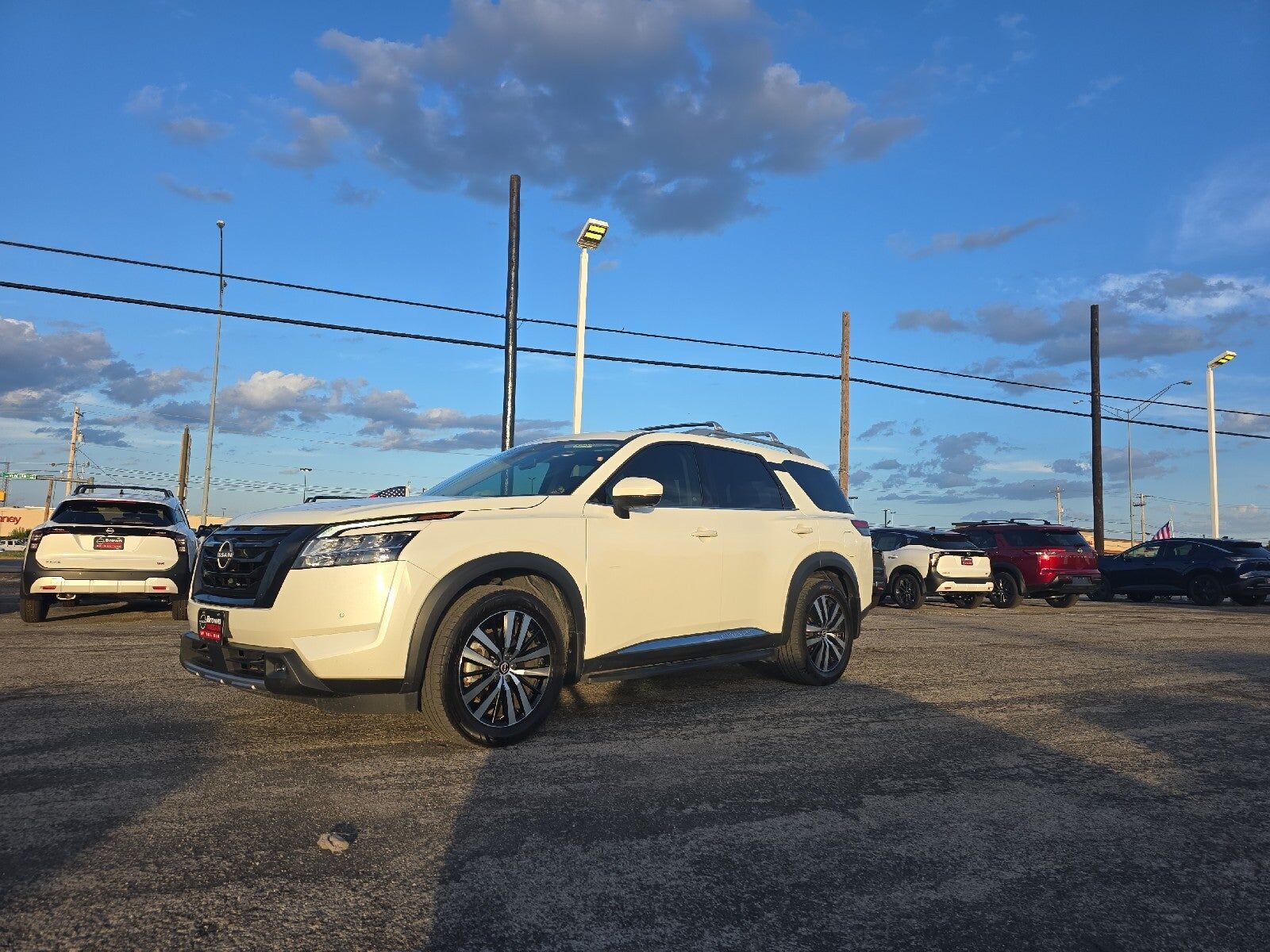 2023 NISSAN Pathfinder