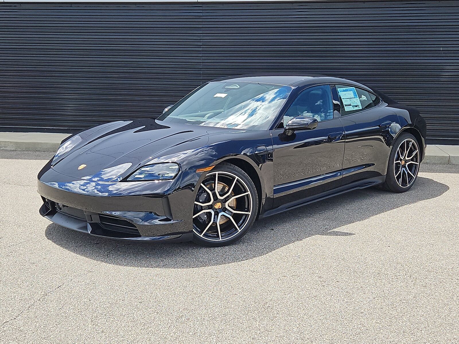 2026 PORSCHE Taycan