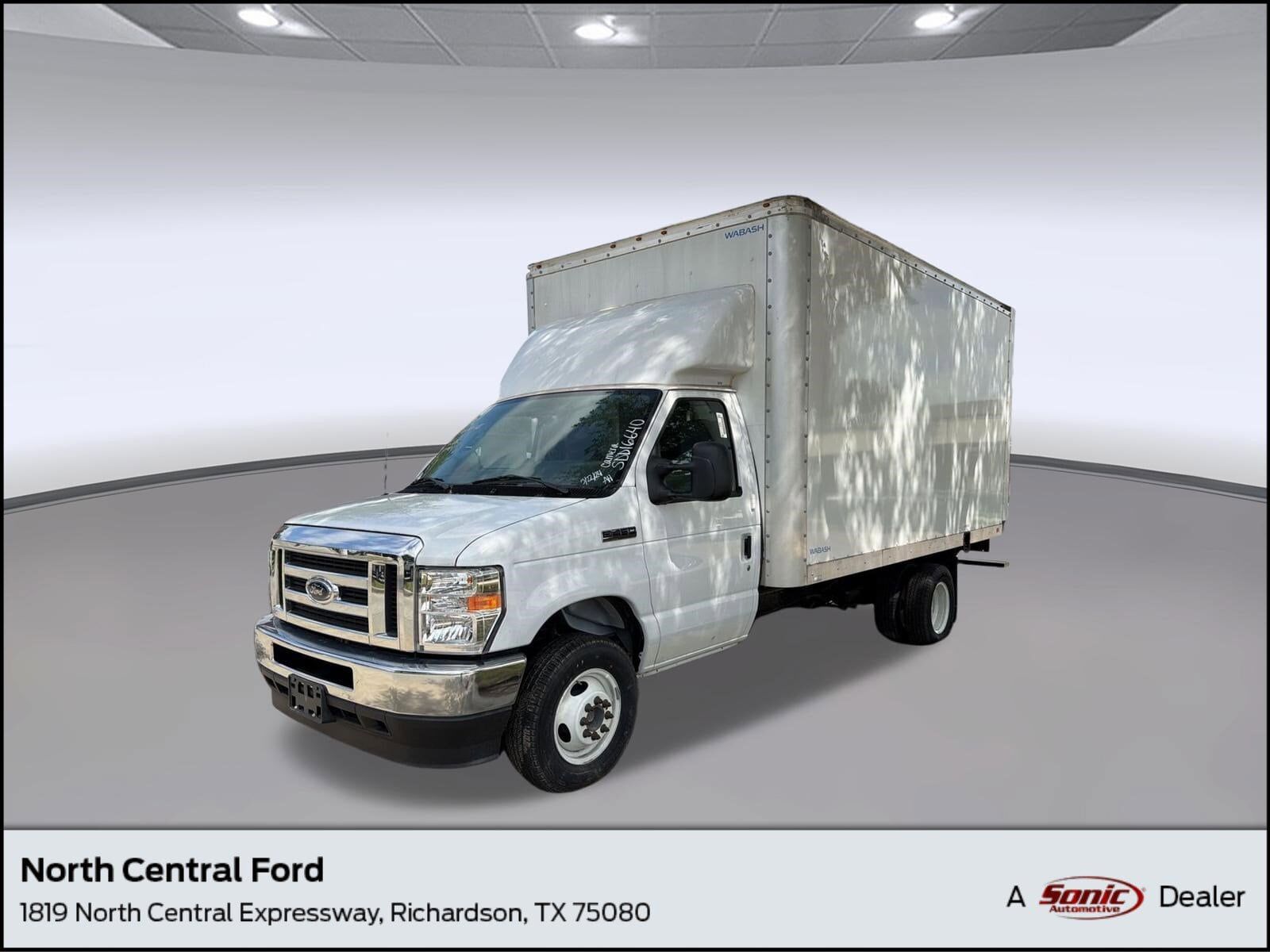 2025 FORD E-450
