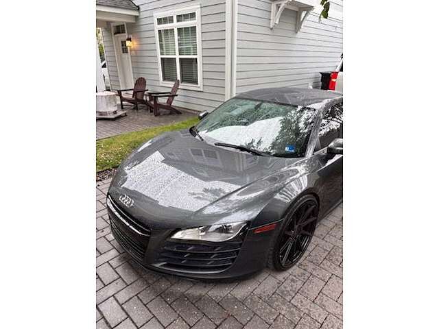 2009 AUDI R8