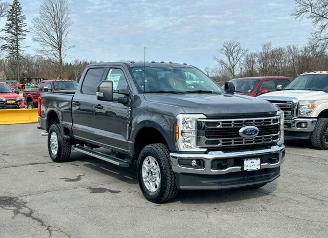 2025 FORD F-350