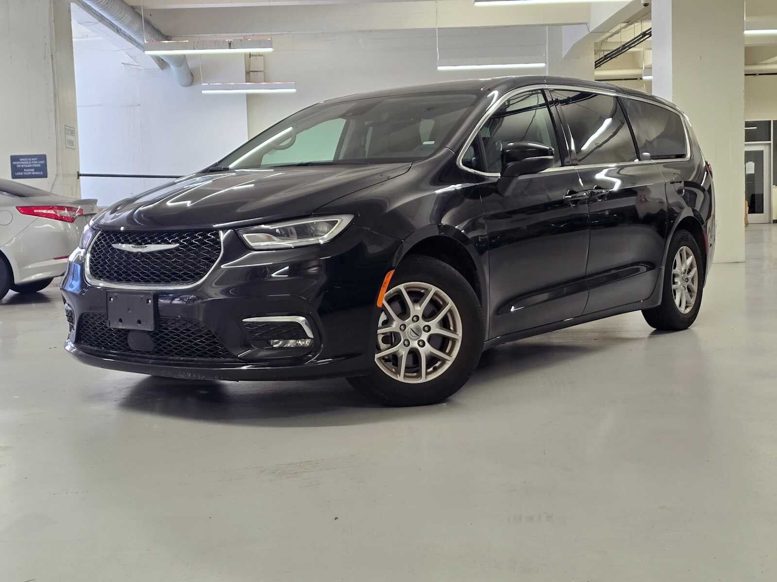2023 CHRYSLER Pacifica