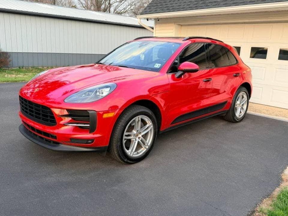 2020 PORSCHE Macan