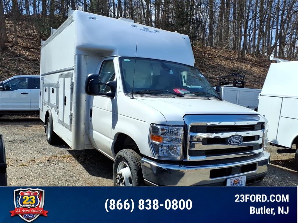 2026 FORD E-450