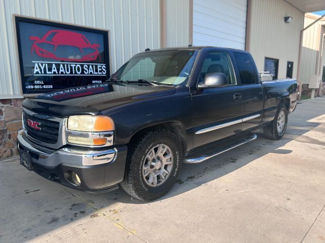 2005 GMC Sierra