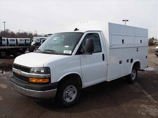 2025 CHEVROLET Express