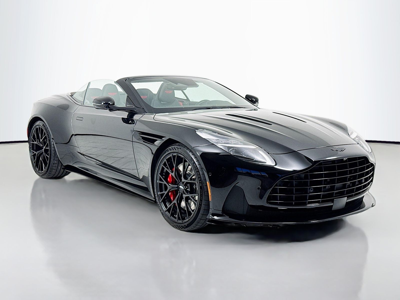 2026 ASTON MARTIN DB12