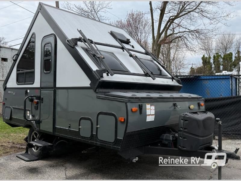 2018 FOREST RIVER Premier