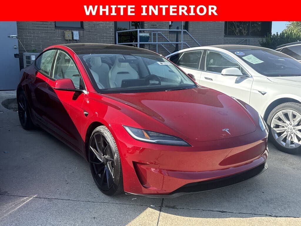 2024 TESLA Model 3