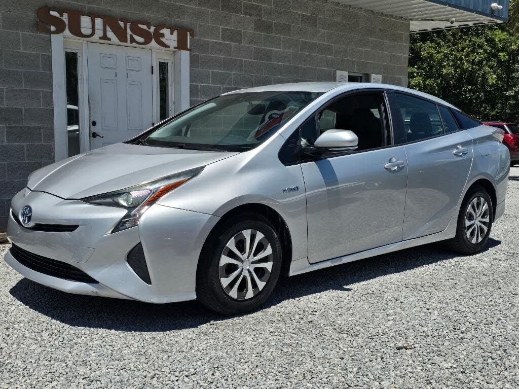 2016 TOYOTA PRIUS