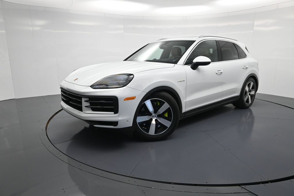 2026 PORSCHE Cayenne