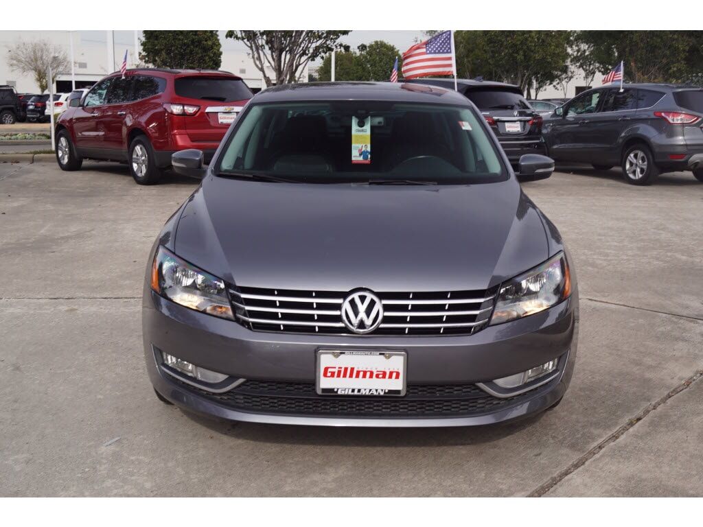 2014 VOLKSWAGEN Passat