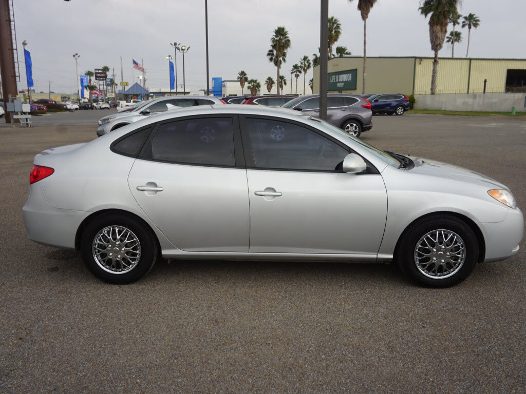 2009 HYUNDAI Elantra