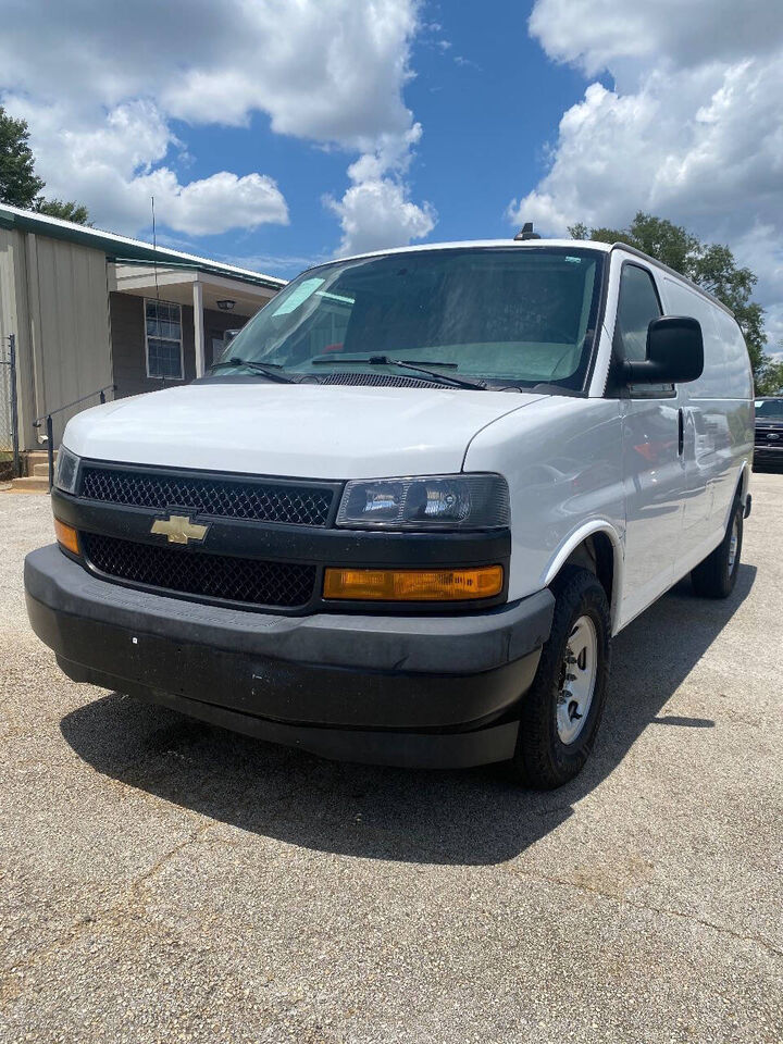 2020 CHEVROLET Express